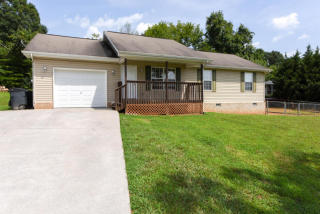 1215 Buford Ct, Greenback, TN 37742-3044