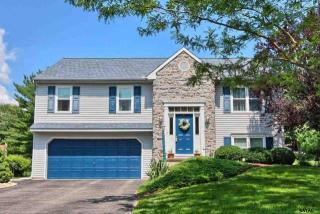 4434 Cedarwood Dr, York, PA 17402-3307