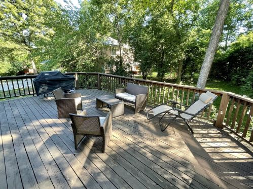 836 Bonnie Brae Ln, Lemont IL  60440-1131 exterior