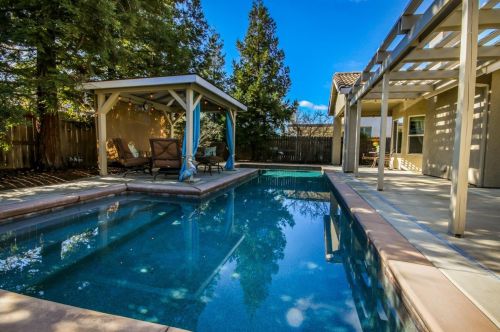 9941 Benevento Way, Elk Grove, CA 95757-2805