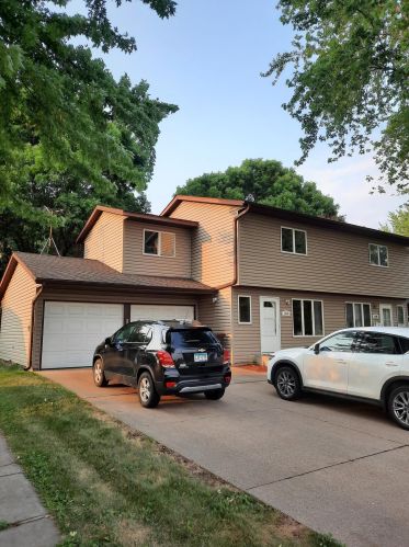1110 5th St, Hastings, MN 55033-1632