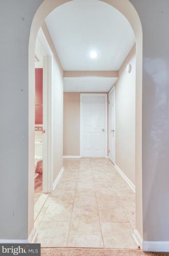 7218 Gentian Ct, Springfield VA  22152-3847 exterior