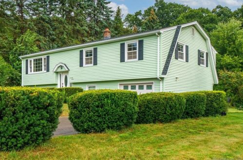 77 Knollwood Rd, Southington, CT 06489-1729
