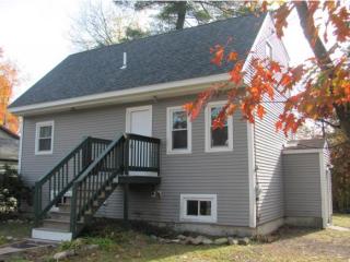 605 Collettes Grove Rd, Derry, NH 03038-5813