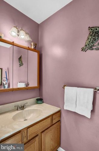 112 Orch Ln, Hanover PA 17331-5016 exterior