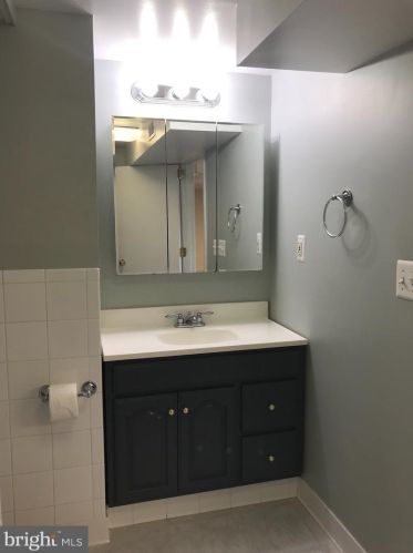 1815 Sherwood Rd, Silver Spring MD 20902-4030 exterior