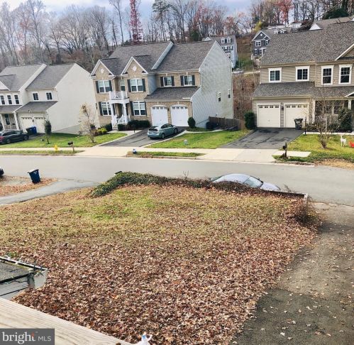 19129 Windsor Rd, Triangle VA  22172-2423 exterior