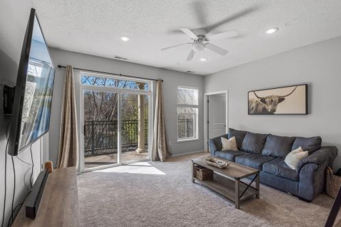 10255 Bleeker St, Saint Paul MN  55129-6904 exterior
