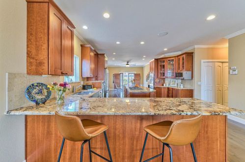 1312 Flores St, Seaside CA exterior