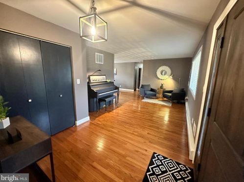 2304 Cloverdale Dr, Fallston MD  21047-1618 exterior