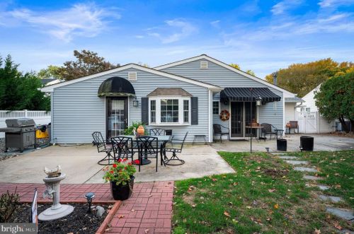 236 Memorial Ave, Haddonfield NJ 08033-2952 exterior