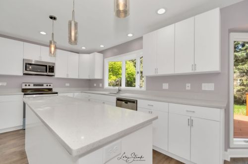 3036 Bennett Dr, Naperville IL  60564-5173 exterior