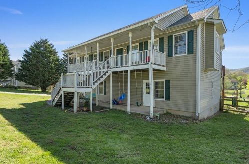 18 Moriah Way, Rydal, GA 30171-1668