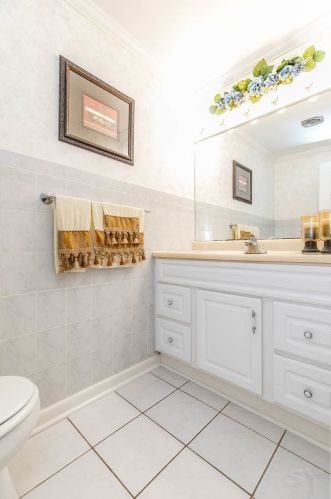 7803 Nordica Ave, Niles IL  60714-3313 exterior