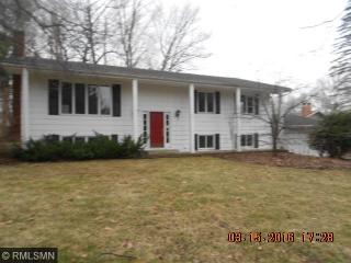847 Oriole Ln, Chaska, MN 55318-1131