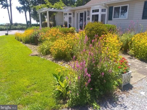 1625 Winters Ave, Shady Side MD 20764-9718 exterior