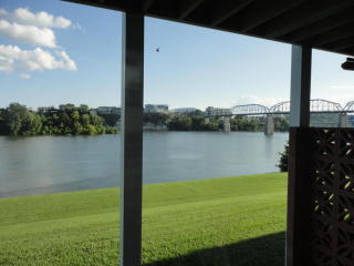 512 River St, Chattanooga, TN 37405-4100