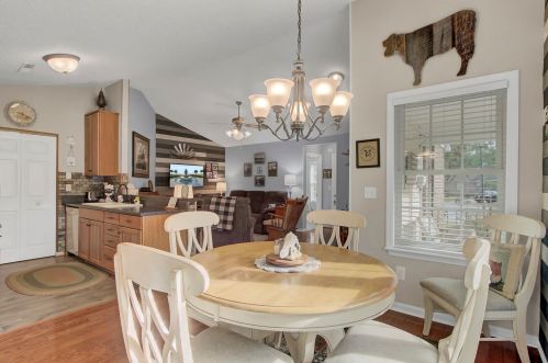 9520 Raven Dr, Ladson SC  29456-4924 exterior