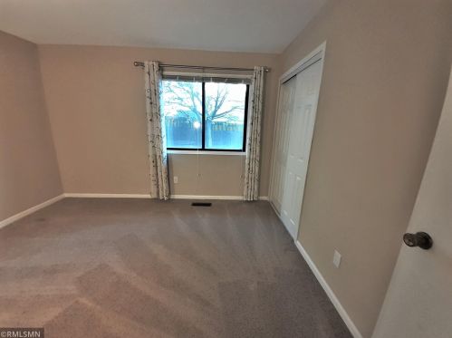1573 Helmo Ave, Saint Paul MN  55128-5534 exterior