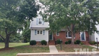 901 Lexington Ct, Cary, NC 27511-4104
