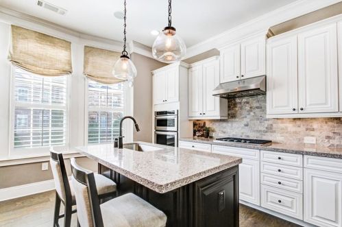 3636 Brookleigh Ln, Atlanta GA  30319-2219 exterior