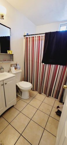 644 Chestnut St, Turlock CA 95380-3802 exterior