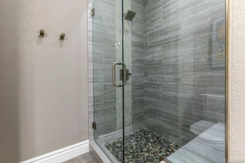 26525 Peakview Dr, Aurora CO 80016-6110 exterior