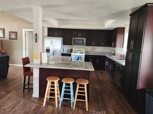 17165 Cole Ave, Riverside CA  92508-9724 exterior