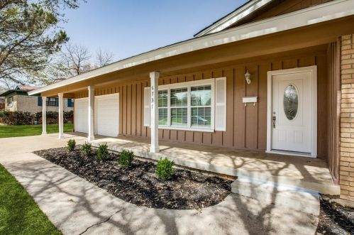 6737 Cylinda Sue Cir, Fort Worth TX  76180-8141 exterior