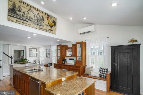 59 Potter St, Tavistock NJ 08033-1312 exterior