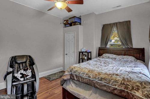 717 York St, Hanover PA 17331-3228 exterior