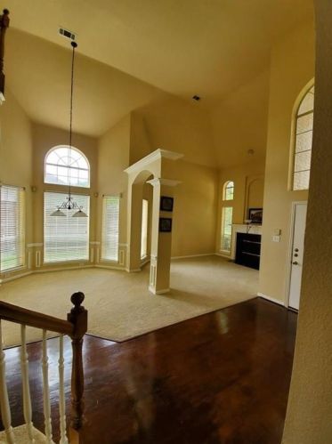 9702 Windy Hollow Dr, Irving TX  75063-5008 exterior