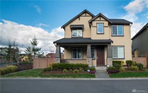 10586 Eastridge Ln, Redmond, WA 98053-5799