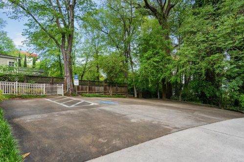 2965 Hardman Ct, Atlanta GA  30305-3424 exterior