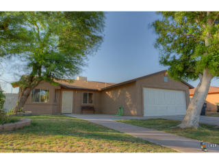 1011 Birch St, Brawley, CA 92227-3410