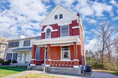 1038 Academy Ave, Cincinnati OH  45205-1643 exterior