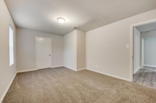2732 Stark St, Fort Worth TX  76112-6555 exterior
