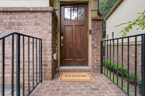 2113 Elvan Cir, Atlanta GA  30317-1307 exterior
