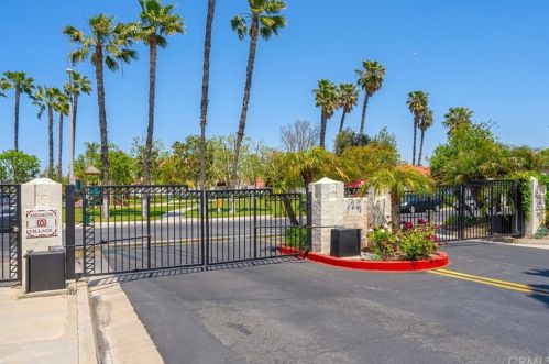 7381 Bangor Ln, Riverside, CA 92506-6137