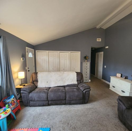 534 Shelby St, Hobart IN 46342-4721 exterior