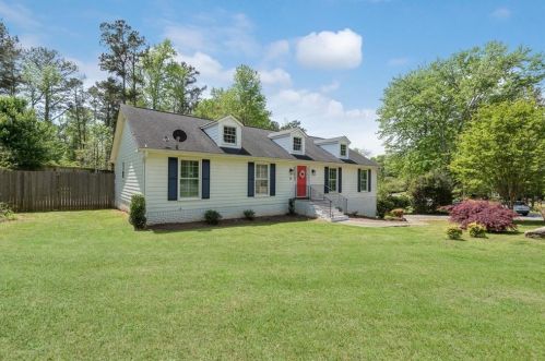 3710 Hembree Ln, Marietta, GA 30062-4275