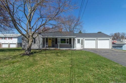 872 Randolph Rd, Middletown CT  06457-5239 exterior