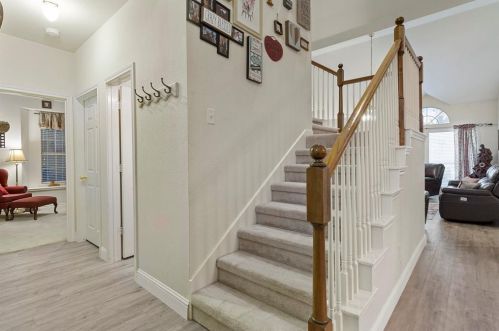 5800 Fathom Dr, Fort Worth TX  76135-7013 exterior