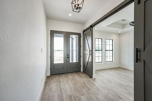 1319 Palomino Trl, Angleton TX 77515-9682 exterior