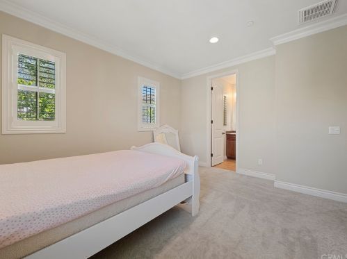 173 Desert Bloom, Irvine CA  92618-8871 exterior