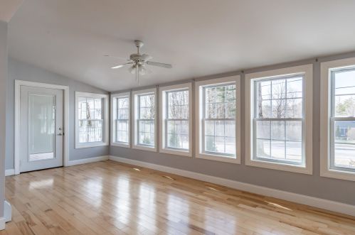 19 Old Milford Rd, Brookline, NH 03033-2412