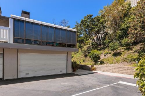 2856 Luciernaga St, Carlsbad, CA 92009-5947
