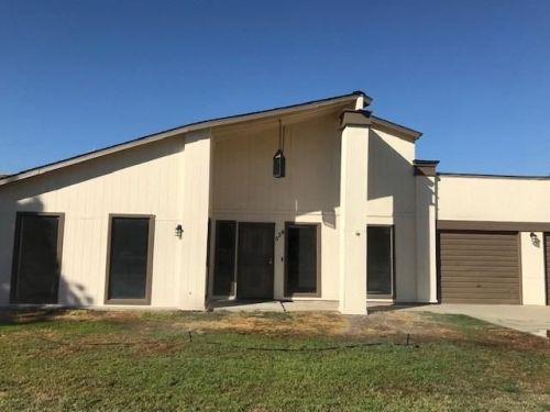 534 Ash St, Lemoore, CA 93245-3550