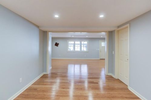 2721 Log Cabin Dr, Atlanta GA  30339-1546 exterior