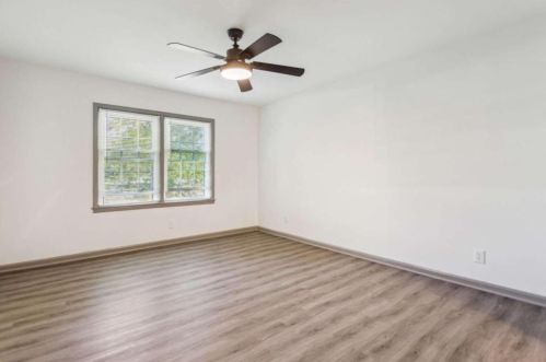 74 Montre Sq, Atlanta GA  30327-4044 exterior